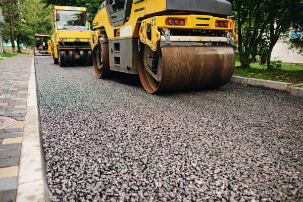 Best Driveway Paving Contractor  in Atlanta, IL